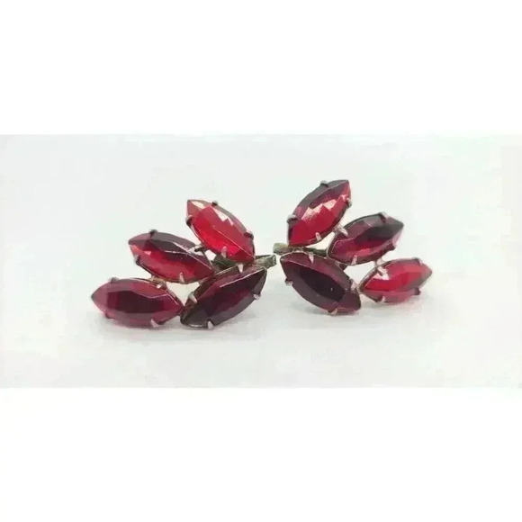 Vintage Cherry Red Rhinestone Earrings Screw Back Big Navette Retro 1940s - Picture 1 of 6